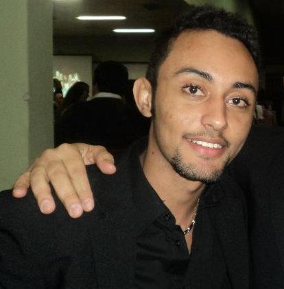 Musico e Produtor Musical Londrina PR  Fone: (43) 99757130 (43) 84539007


http://t.co/Earslt1sSl