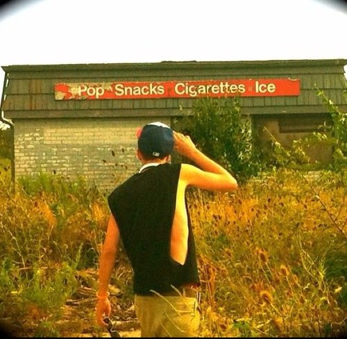 kuntrybuck's profile picture. time is of the essence and its essential to use the time you were blessed with https://t.co/LKEyBEwEsC