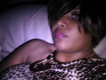 Apryleyez's profile picture. 