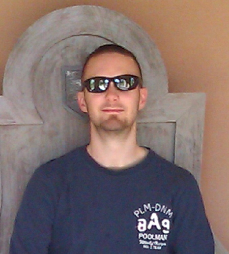 Music therapist based in Buckinghamshire.  Enjoys family, music, football, Aylesbury Vineyard church.