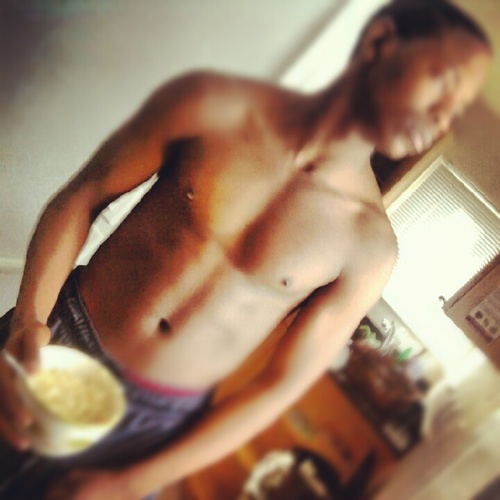 Ikeep1rolleddd's profile picture. Aint nothin more important then the mula!!