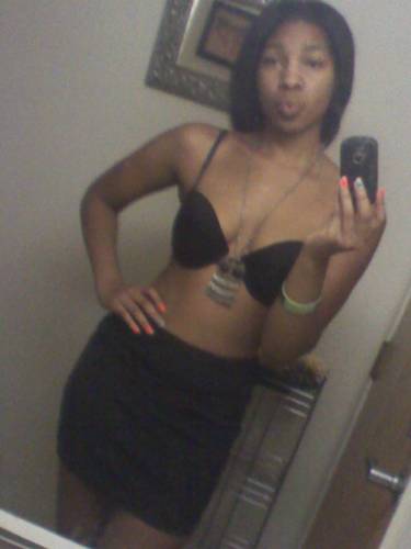 leamberambition's profile picture. Yu here now so juss follow pretty ol me = ) , I love my follower's & I fcks wit tha teams #teamlesbian #teamfollowback #teamredbone
