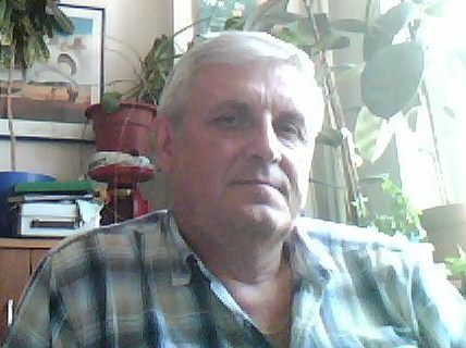 Родился в 1956г 8 июля в Ст. Осколе. С  2004 г. Ген. директор МиС энерго Москва. Комплектация котельных трубопроводной арматурой по цене заводов производителей.