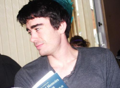 DanielJDuff's profile picture. Qi fanatic, hungry for facts, could spend hours playing football, really wants to own an Axolotl.