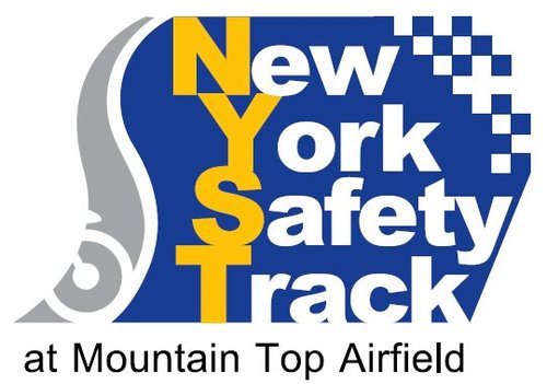 Official New York Safety Track Twitter - 2.14 mile Track and 2.5 hrs outside of NYC. How can this get any better? When you visit us, you'll never want to leave!