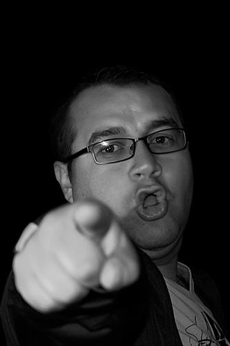 Comunicador social y periodista.