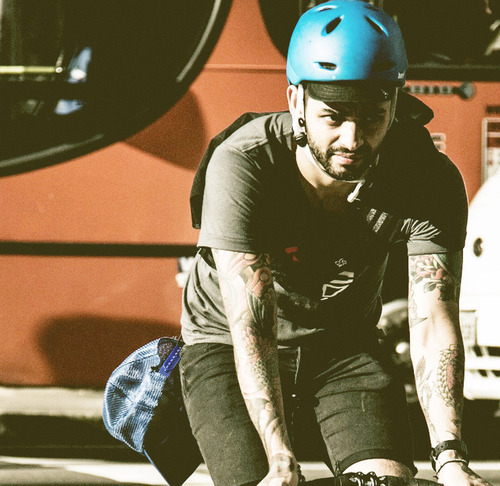 Não preciso disso, meu ídolo trabalha na NASA - e anda de bike nas horas vagas. / Twitfã /