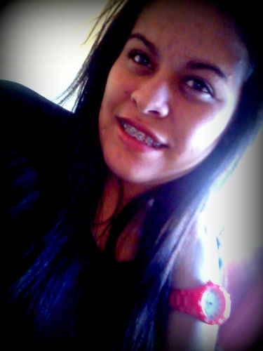 15 anoos ,  # SAOPAULINA ' , leegal ,irritantt , ciumenta , loouca , palhaçaa ,dramaticaa,  coompanheira , exagerada e Feelix  : )
