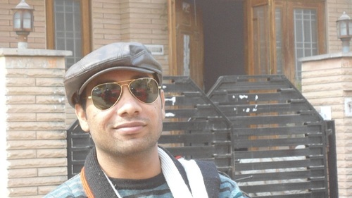 Creates web apps to make web good. Do some programming to make my life good.