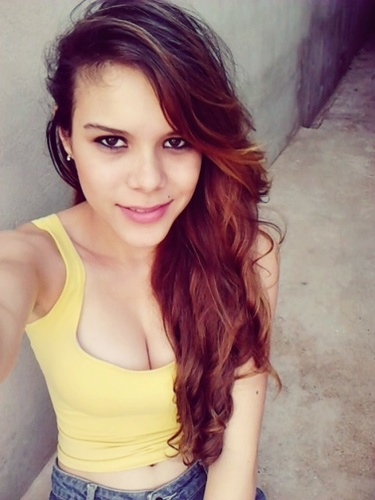 Segue ae @caroline59 e @carol60353824
Bjosss...