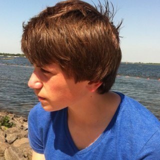 ThijsHullenaar's profile picture. #NVC #Vituscollege #Vwo #15jaar