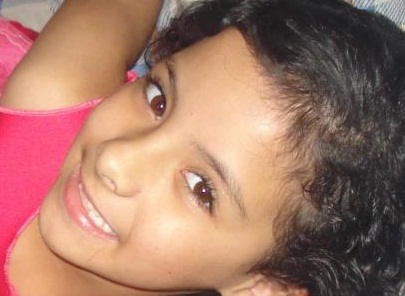 Pequena @DyellenLopes vc me encantou com um simples sorriso! ♥ entre tantos sorrisos fui escolher justamente o seu! Te amo minha Pequena!!! vc simplismente é td