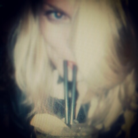 SingleDutchGirl's profile picture. Blonde 5ft9 Music Lover - I've no clue what I am doing - Is romance dead?