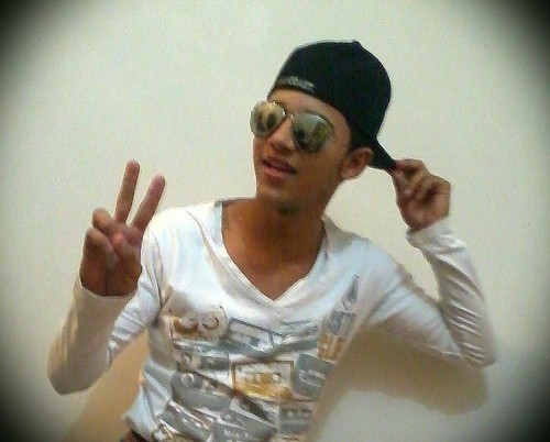 bianchiniLeeO's profile picture. se vshee odiar minha historia , desculpee maaz ela naO foi escritta pla vshee ;]