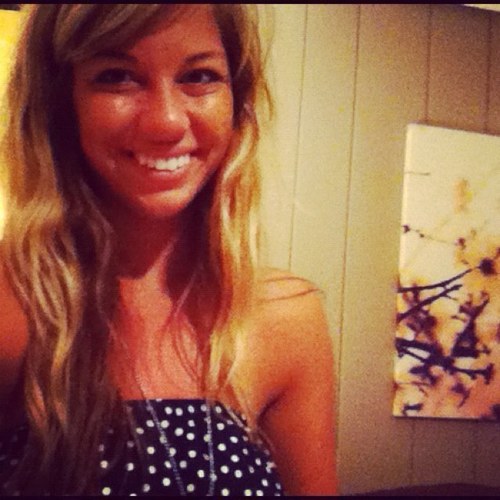 StephNicole017's profile picture. You're never fully dressed without a SMILE :o)