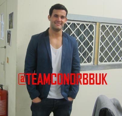 Feel free to follow i follow everyone back :)  #TeamMackers
