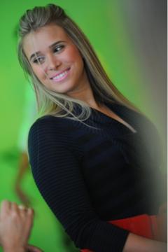 PaulaPoletto's profile picture. 