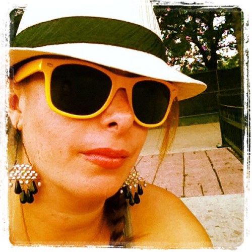 rocioruizch's profile picture. music, art, love pr...life and everything that happens around when you are planning it.. musica, arte amo la vida y todo lo que sucede mientras la planeas..