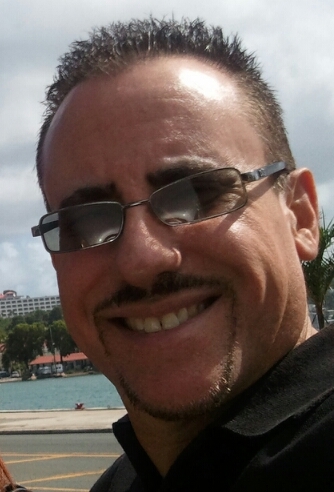 Freelance videographer and musician, born in New York, and raise in Puerto Rico, love music and my passion is playing salsa, plena and batucada.