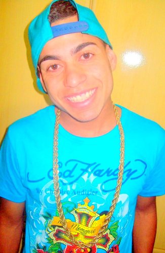Cheega ée robaa Aá ceNaa Nãoo nosaa prioridade , Noois chamoo atençãoo meesmo pelaa simplicidade