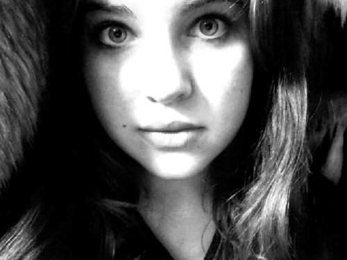 angeljessie10's profile picture. I live my life day by day!♥ ex oh! OH! I am a singer and i am looking for a record deal 3