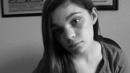 i hate everyone.