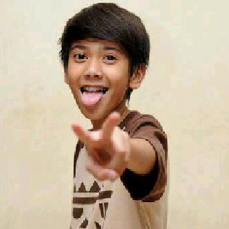 Kamu  ┐('⌣'┐) (┌'⌣')┌.  
(˘▿˘ʃƪ) (˘⌣˘)ε˘`)  
                                      
♥Aldi A♥