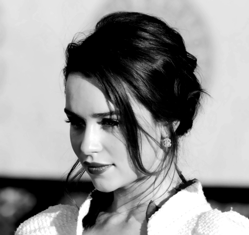 Goddess of the Night, daughter of Narfi. Sing unto me peerless skies of night. #NorseMythos #OC [ Bisexual | RP | 18+ ]