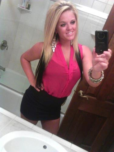 kimboxo07's profile picture. 