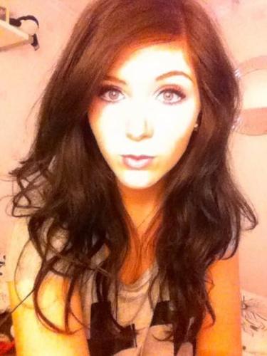 tanyaN93's profile picture. What to say...
-18 years old
-From manchester
-I follow back!