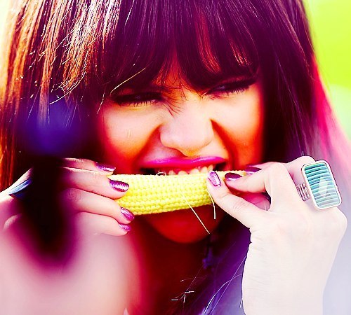 My idol almost ran over a beatle, how about yours? ~cyrus&gomez