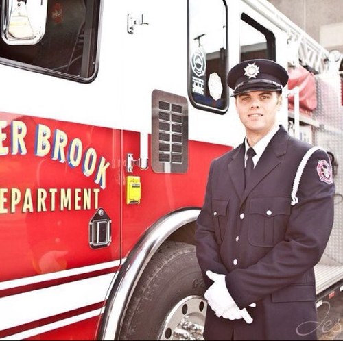 HillierAlex's profile picture. Husband,Father,Firefighter.