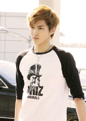 from @MrMrs_RPEnt. #90's .Leader of EXO-M. Rapper. My special 20, @mrs_kimdasom's♡
