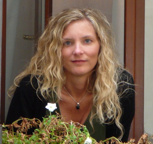 ShareEveryDay's profile picture. Freelance writer. Share something positive every day and help make our world a better place. Looking forward to hearing from you. Best wishes.