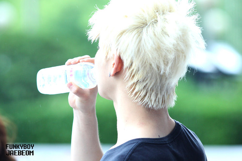 JB940106's profile picture. 물마시는것도 멋있어 귀여워