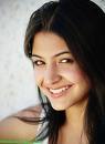 hhmm..a very sweet girl..completely mad abt srk...