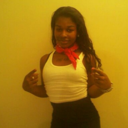 PRETTIBROWNSKIN's profile picture. Ummmm Shay frm SIMPSON,,,Ndd dnt jus luk  FOLLOW MEH I FOLLOW BACK
