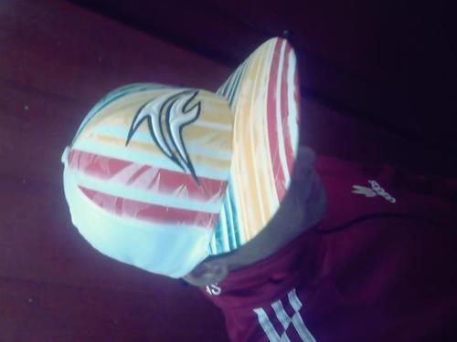 com palavras vc tenta me derrubar , com atitudes calo a sua boca :D