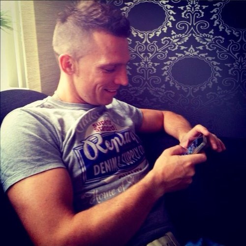 Joost_hopmans's profile picture. Founder B-DAM - Pro Rider Training Center - @b_dam_com - zoontje Goya & dochtertje Jalou - SportZeeland - Zeeland daagt je uit!