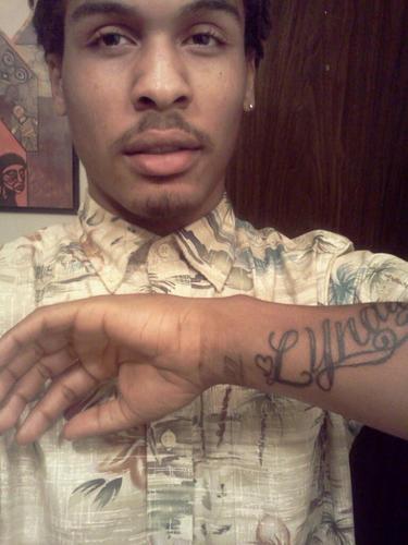 #igotdat #supreme #plainandsimple  #gaygirls #turnon