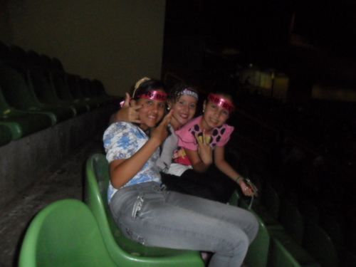 Sou rebelde, sou linda, gosto de animais  gosto,amo a shopia         Abrahão  e todos os rebeldes  tambem luan santana,justem biber,ledigage,bionce...........