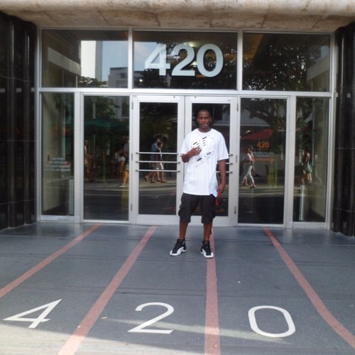 Champdom10's profile picture. Clowns make me smile lmao