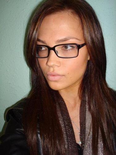 aliciaburke2012's profile picture. I feeling soo happy today