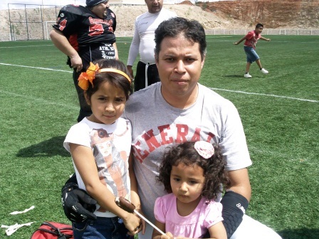 ARQUITECTO, AMANTE DE MI FAMILIA, JUGADOR DE FOOTBALL (americano) y APASIONADO DE LOS DEPORTES EXTREMOS.