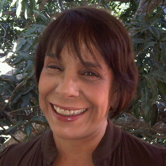 DECANA (E) DE LA FCJP - UCV Abogada especialista en Política y Derecho Internacional. Directora de la Escuela de Derecho UCV (2006-2011).