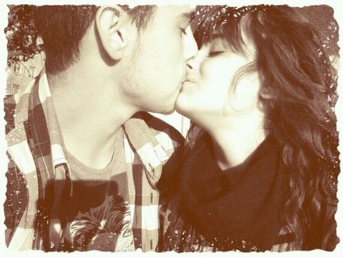 lucha por lo que quieres, valora lo que posees, conserva lo que tienes, olvida lo que te duele y disfruta de los que te quieren|| mi tete te amo 3