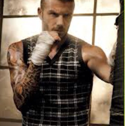 DistroyYourLife's profile picture. Centuries and I have been alone with my thoughts and powers, Now I Am trying to show others my powers. 18+