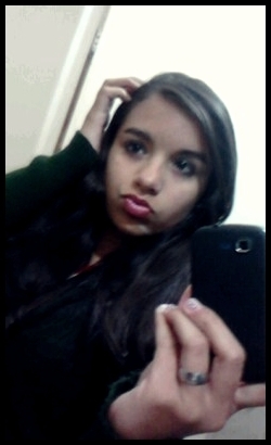 perto da loka da minha irmãã @1_garotamimada
Bonde As Apimenttadas a pretta da @1pimeentinha