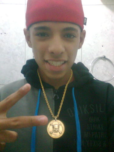 BAIXEM MINHA MUSICA: 
http://t.co/PksCo5XUPs

ME ADICIONEM NO FACEBOOK: http://t.co/Yc2NiBfH89