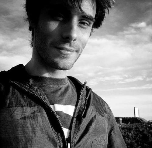 Ptguese engineer... Lost in the London jungle...on a bike...in the rain...
